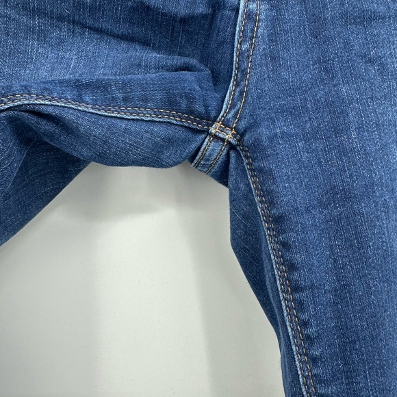 We The Free by Free People Size 28 Flare Leg Jeans Medium Wash Blue Flared - Picture 6 of 9